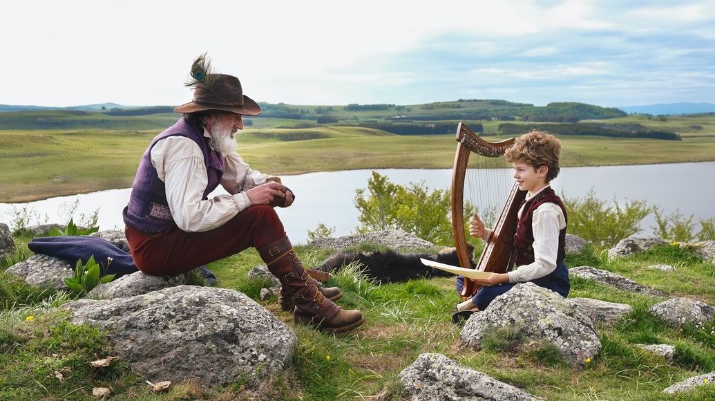 Remi è il film diretto da Antoine Blossier in onda su Rai 1 con la voce di Angelo Maggi