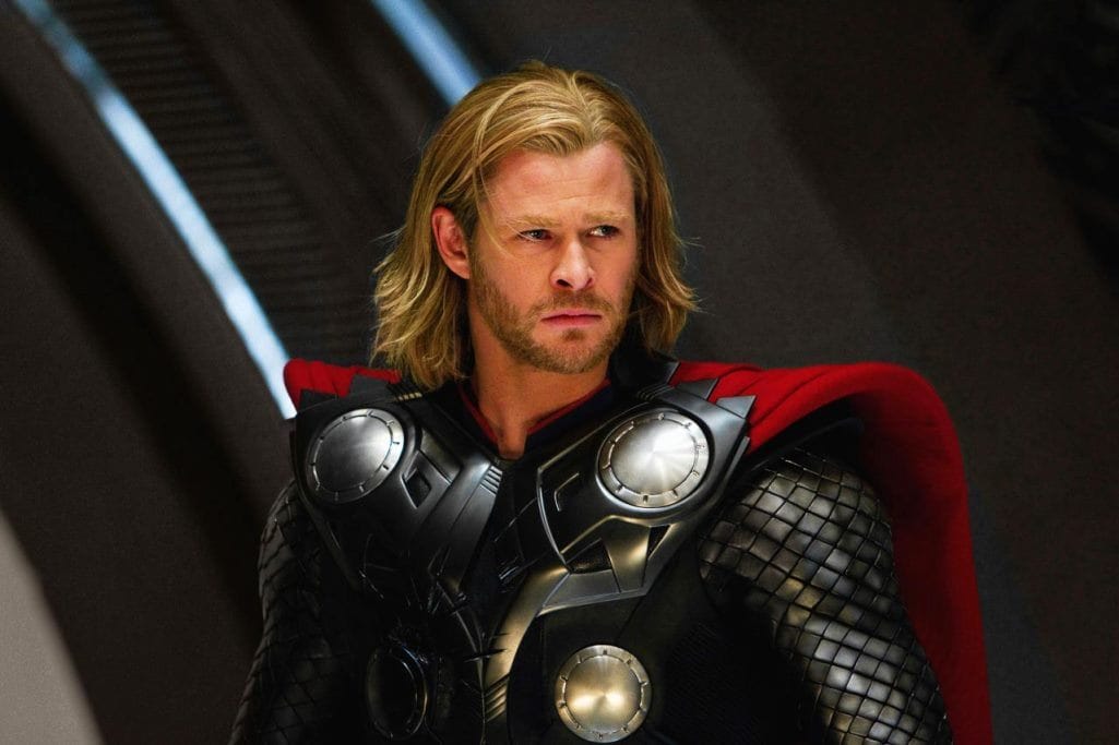 Thor è il film di Kenneth Branagh con Massimiliano Manfredi che doppia Chris Hemsworth ed Alberto Angrisano Idris Elba