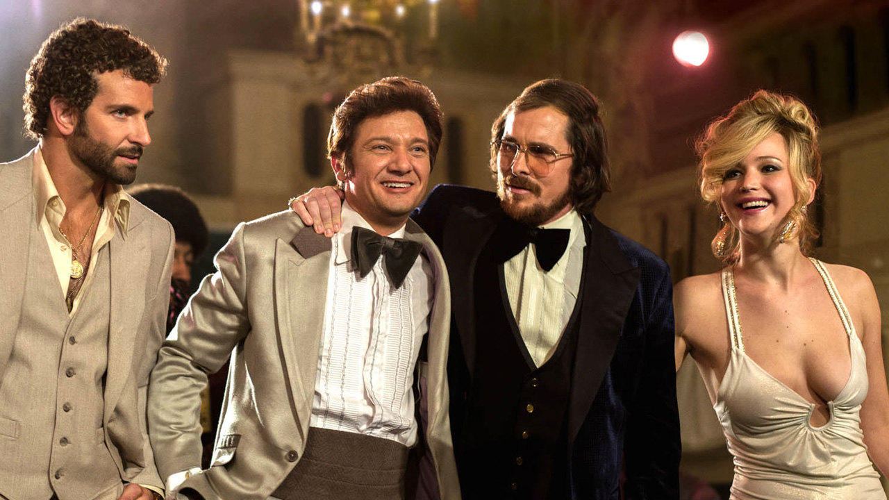 American Hustle – L’apparenza inganna il film diretto da David O’ Russell doppiato da Musy, Iansante, Maggi ed Angrisano