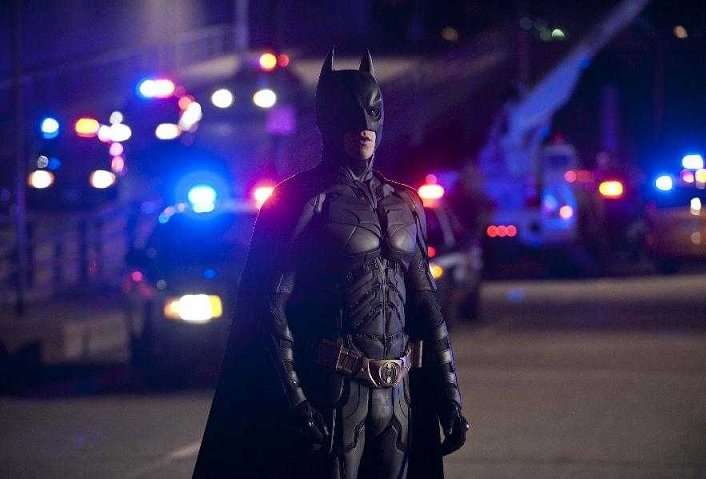 Il cavaliere oscuro con Angelo Maggi che doppia Gary Oldman va in onda sul canale 20