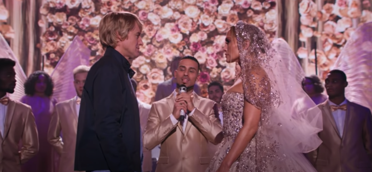 Marry me – Sposami di Kat Coiro con Jennifer Lopez e Owen Wilson doppiato da Massimiliano Manfredi